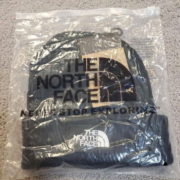 NEW! The North Face Knit Beanie Hat Unisex Black OS - Picture 2 of 2